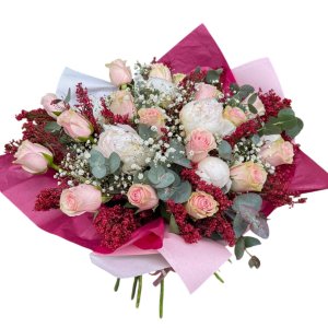 Encanto de Peónias - Ramo de Peónias e Rosas